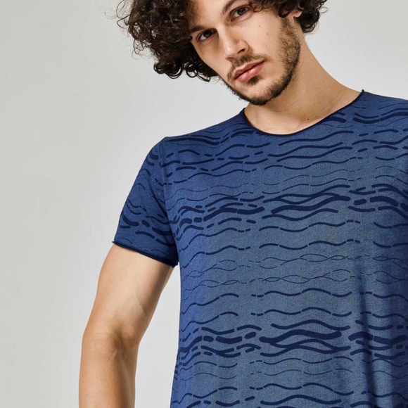 Blue Printed Fashion T-shirt for Men - Picture 1 of 4